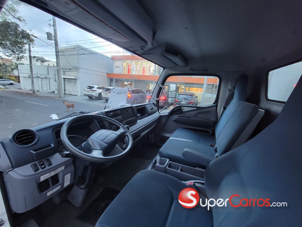 2017 Mitsubishi Motors Fuso — foto 5 / 7