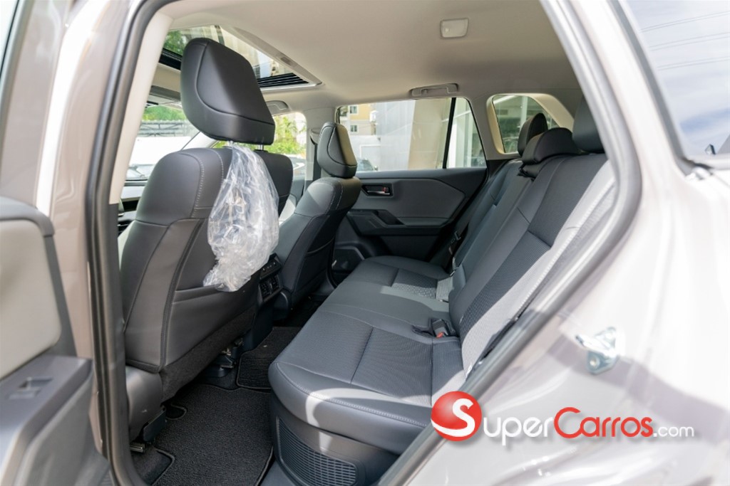 2027 Toyota RAV4 Limited Hybrid — foto 7 / 9