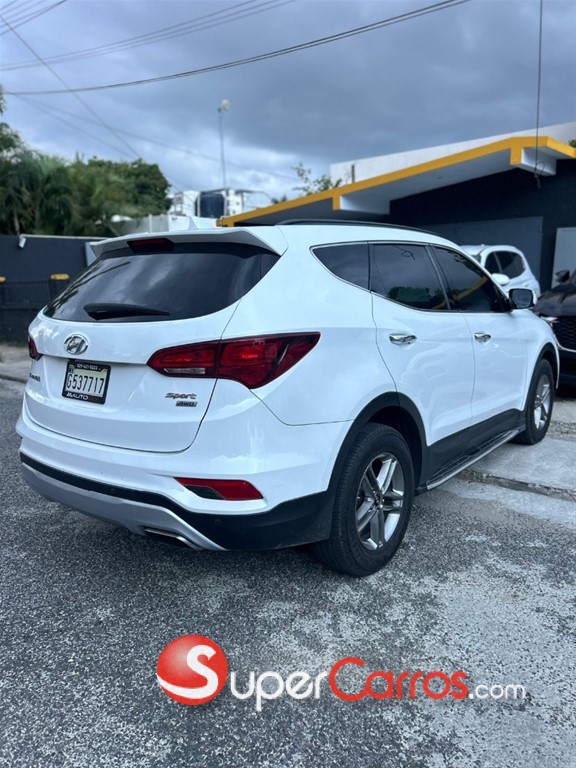 2017 Hyundai Santa Fe Ultimate — foto 5 / 10