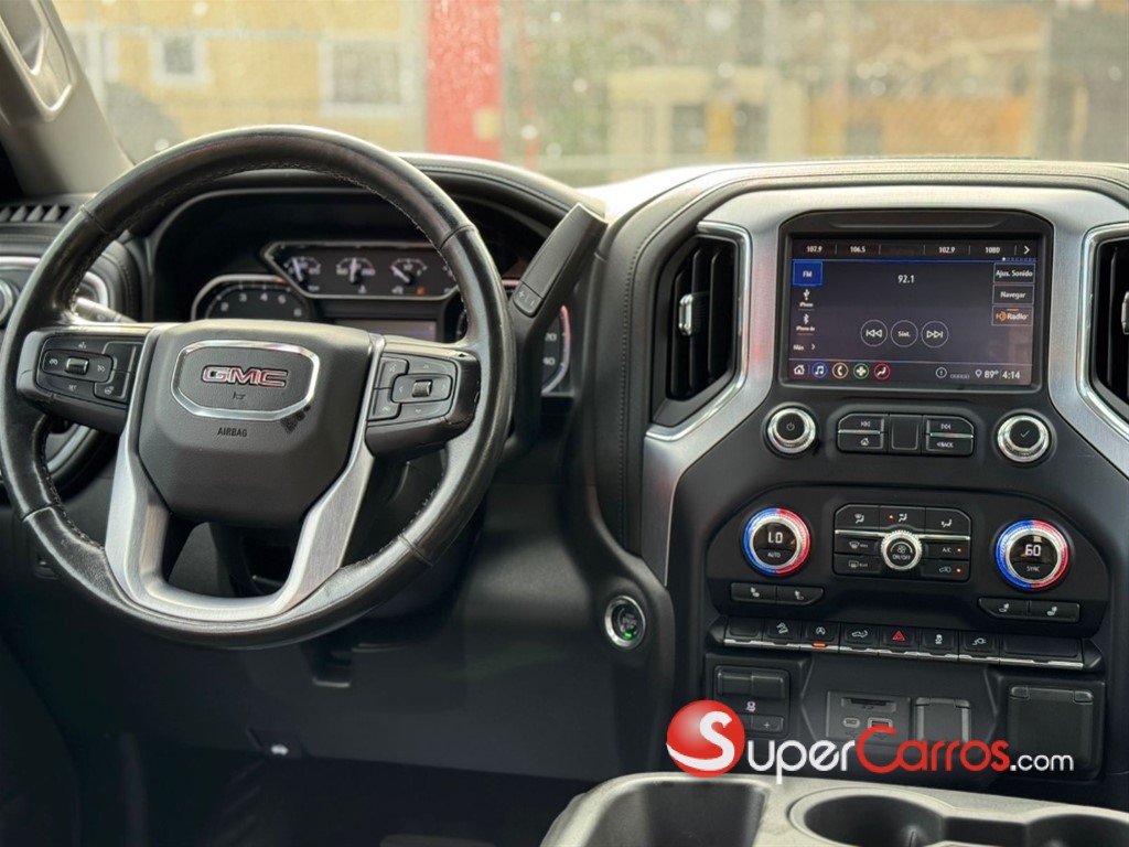 2020 GMC Sierra 1500 SLT — foto 9 / 10