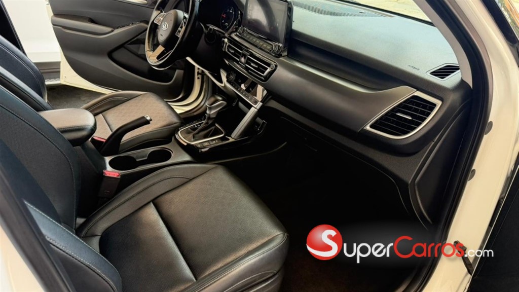 2022 Kia Seltos LX — foto 8 / 12