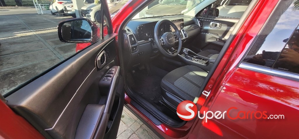 2023 Kia Sorento — foto 4 / 8