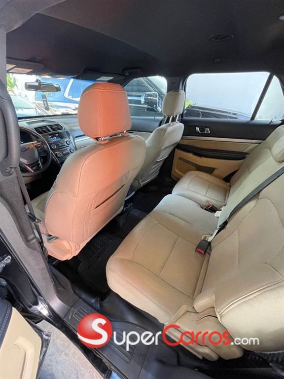 2017 Ford Explorer XL — foto 6 / 9