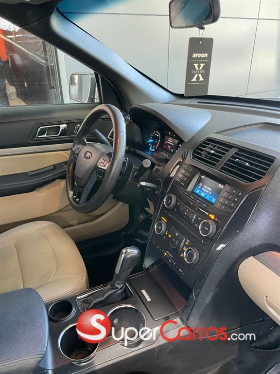 2017 Ford Explorer XL — foto 7 / 9