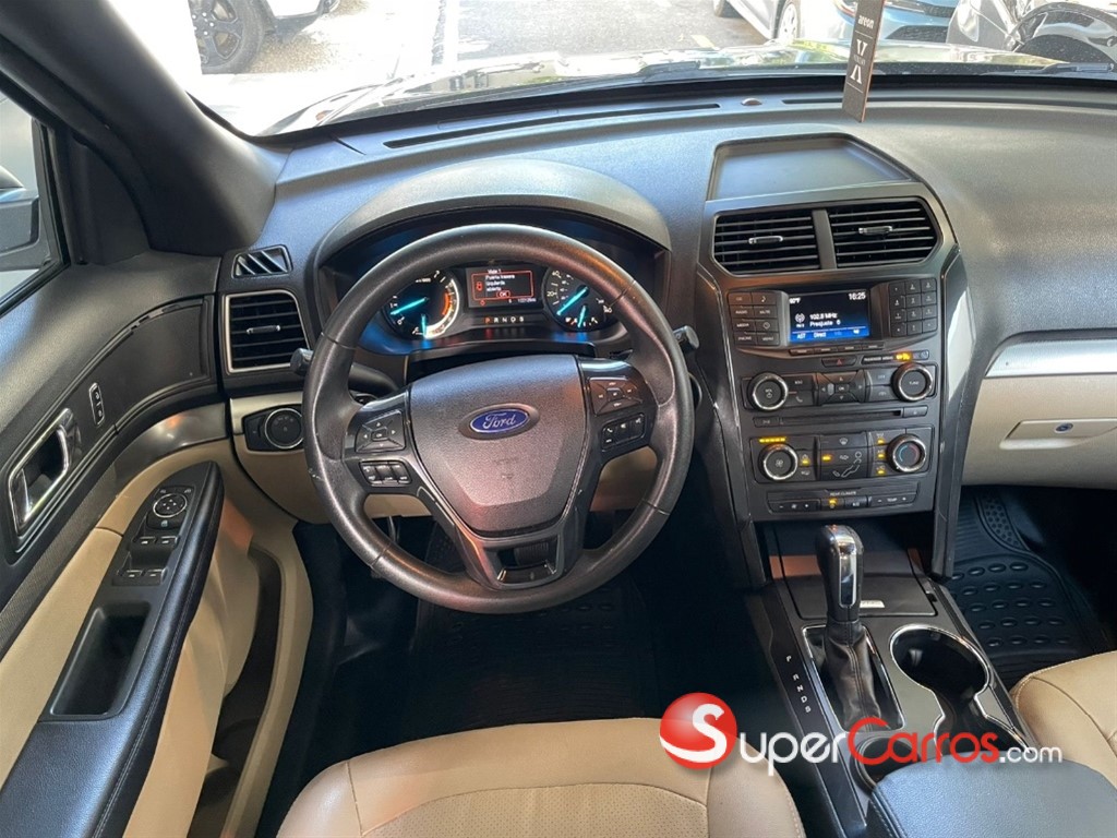 2017 Ford Explorer XL — foto 8 / 9