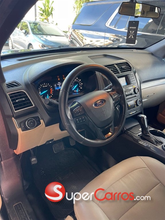 2017 Ford Explorer XL — foto 9 / 9