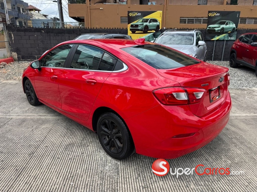 2019 Chevrolet Cruze LT — foto 4 / 10