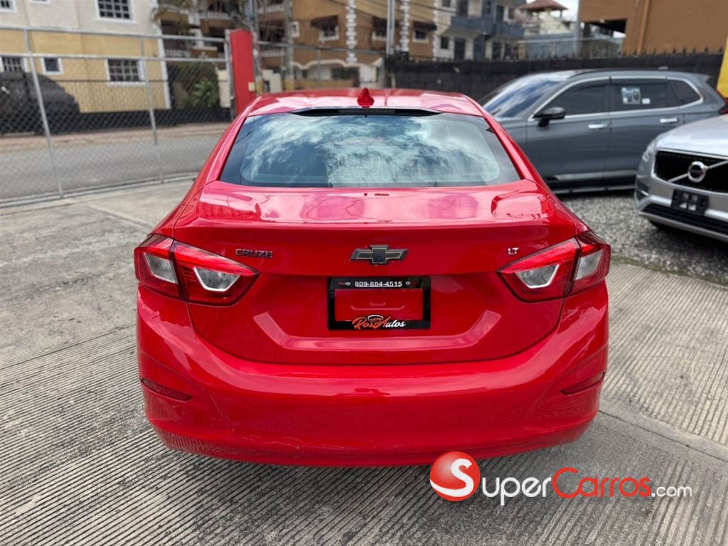 2019 Chevrolet Cruze LT — foto 5 / 10