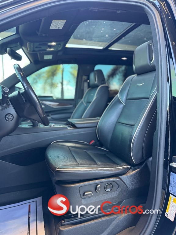 2021 Cadillac Escalade Premium Luxury — foto 11 / 12