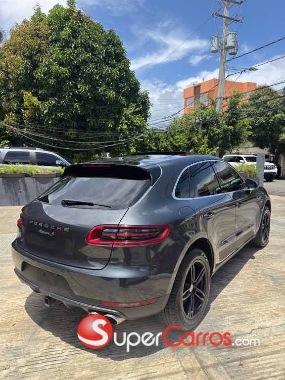 2017 Porsche Macan S — foto 5 / 11