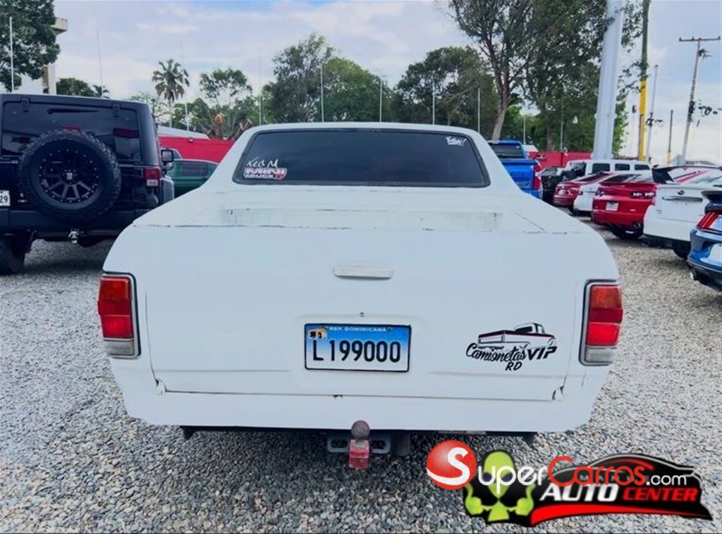 1976 Datsun U 620 — foto 7 / 12