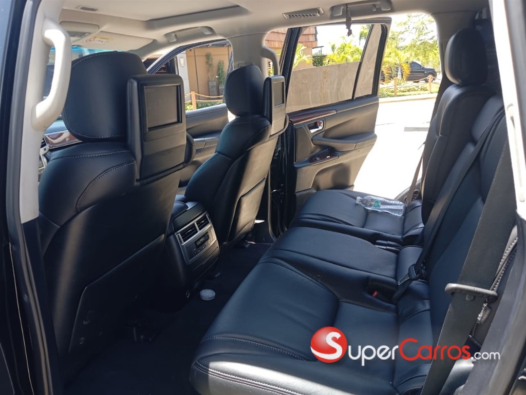 2013 Lexus LX 570 Sport Plus — foto 4 / 5