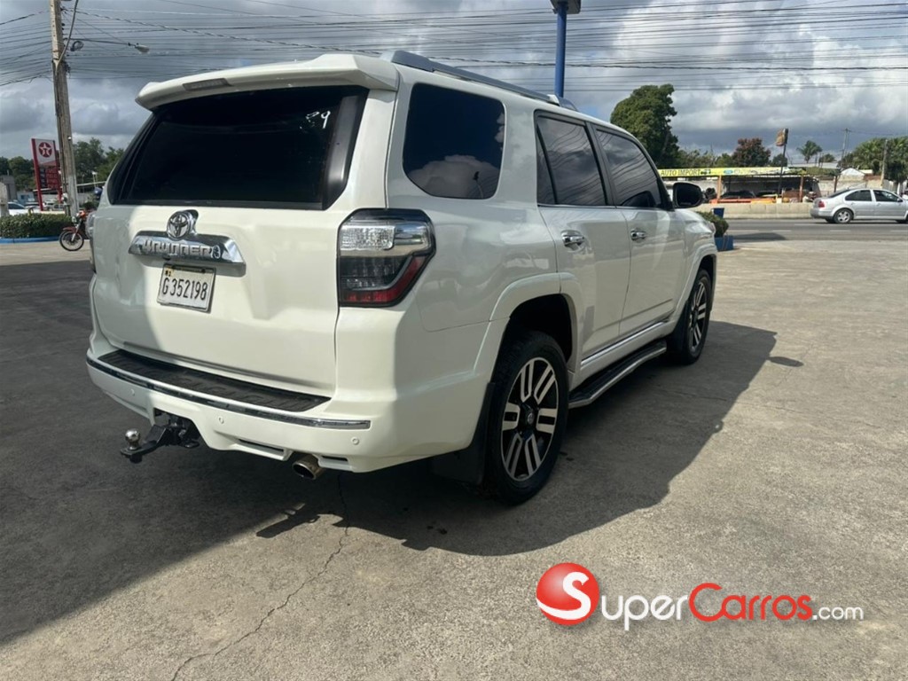 2015 Toyota 4 Runner — foto 6 / 7