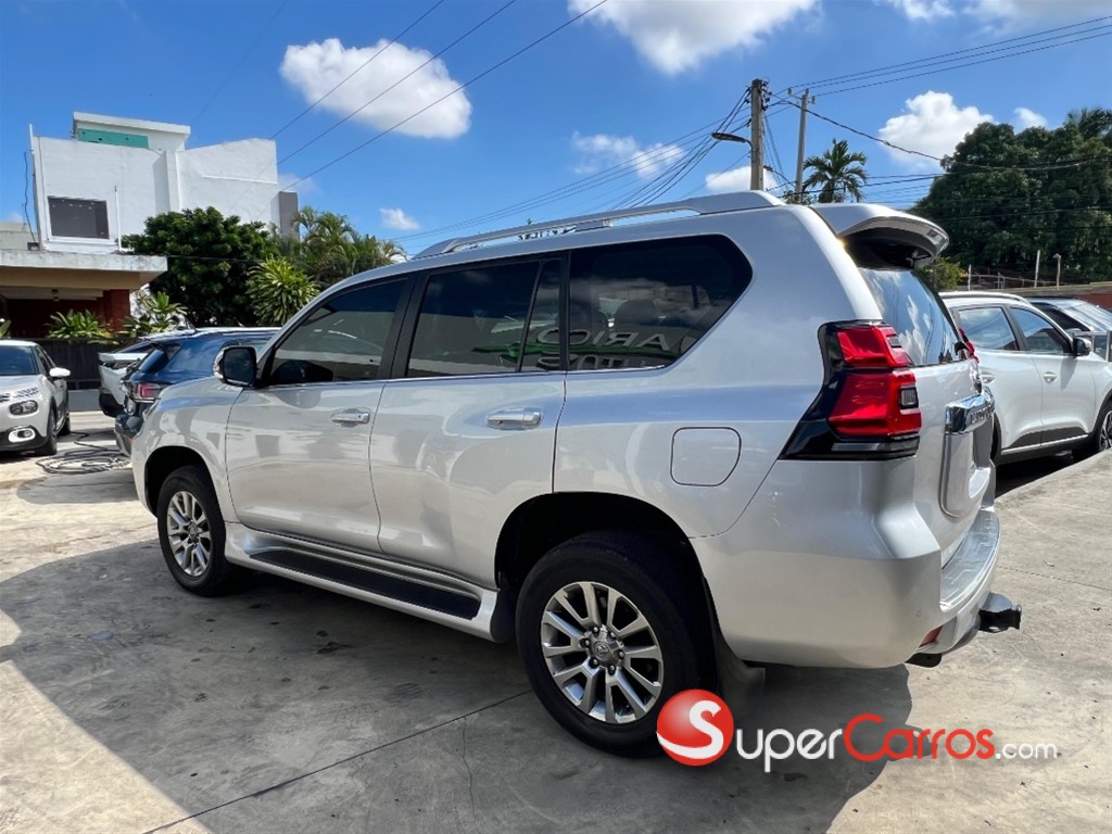 2019 Toyota Land Cruiser Prado VXL — foto 8 / 12