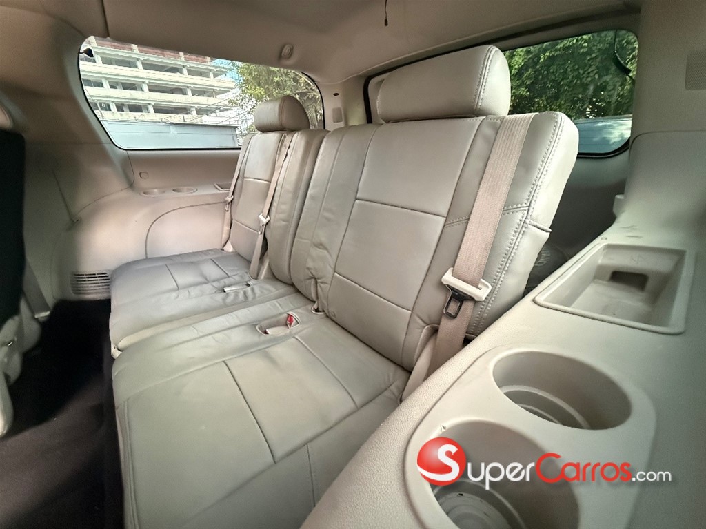 2007 Chevrolet Suburban LT — foto 12 / 12