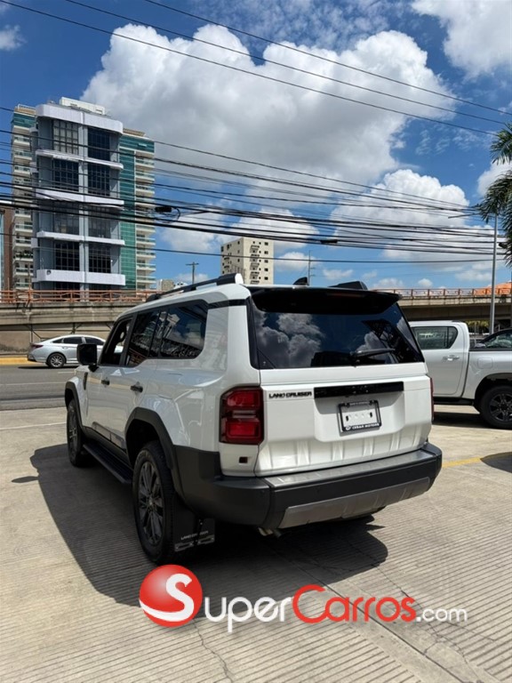 2026 Toyota Land Cruiser Prado Adventure — foto 4 / 8
