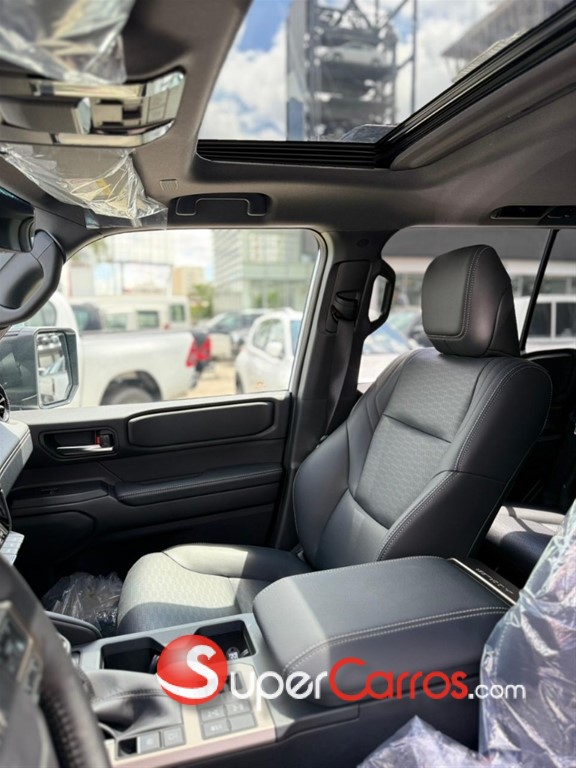 2026 Toyota Land Cruiser Prado Adventure — foto 8 / 8