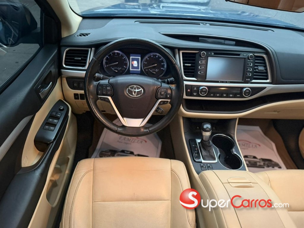 2017 Toyota Highlander XLE — foto 9 / 11