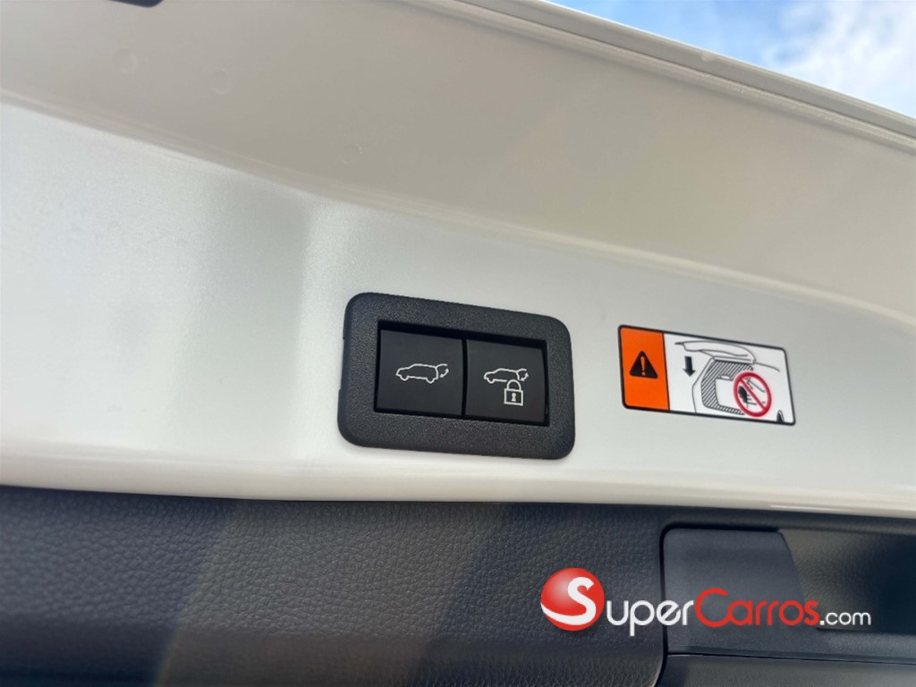2027 Toyota RAV4 Limited Hybrid — foto 7 / 9