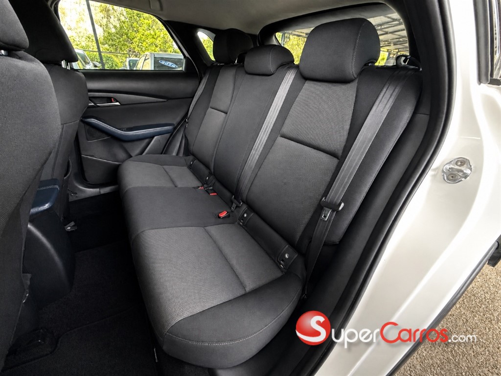 2021 Mazda CX-30 — foto 7 / 9