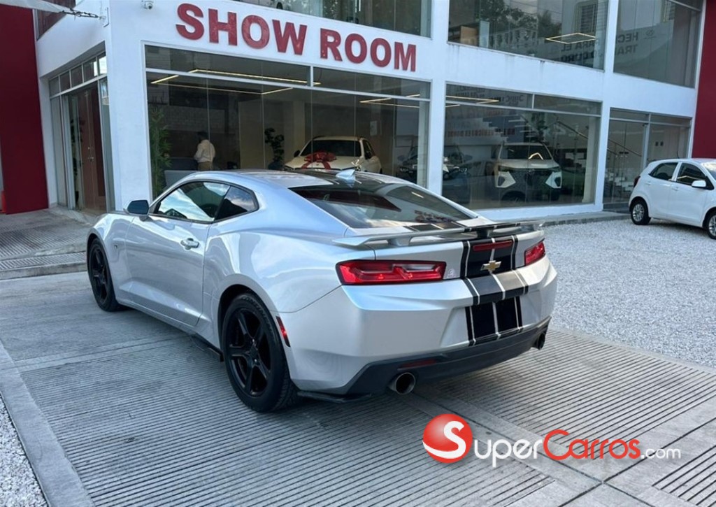 2016 Chevrolet Camaro LT — foto 4 / 8