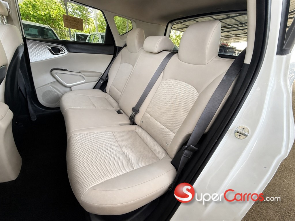 2022 Kia Soul LX — foto 8 / 10