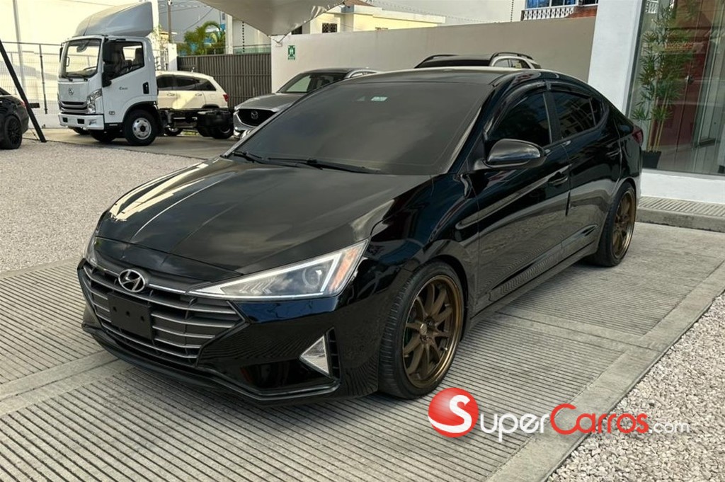 2020 Hyundai Elantra SEL — foto 2 / 8