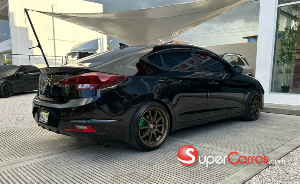 2020 Hyundai Elantra SEL — foto 3 / 8