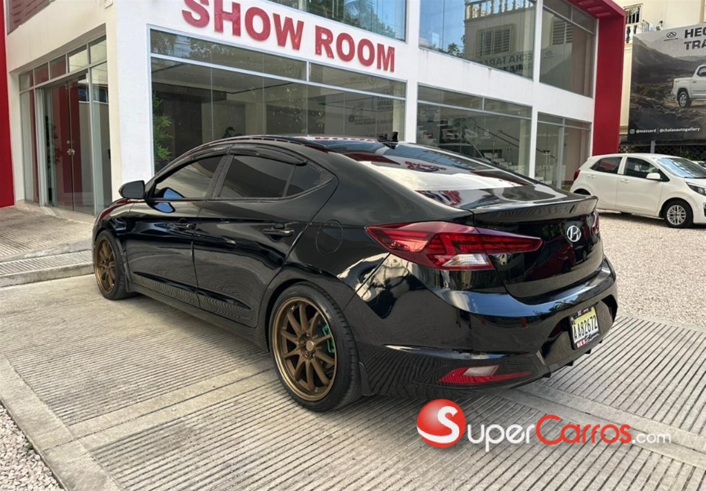 2020 Hyundai Elantra SEL — foto 4 / 8