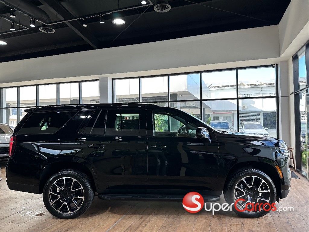 2026 Chevrolet Tahoe RST Duramax — foto 2 / 12