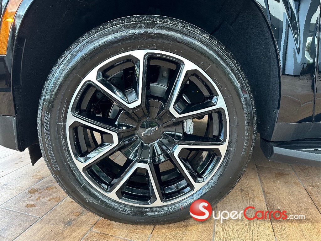 2026 Chevrolet Tahoe RST Duramax — foto 8 / 12
