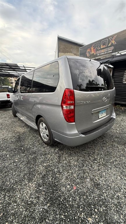 2019 Hyundai Starex — foto 5 / 11