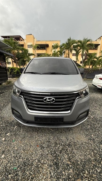 2019 Hyundai Starex — foto 10 / 11