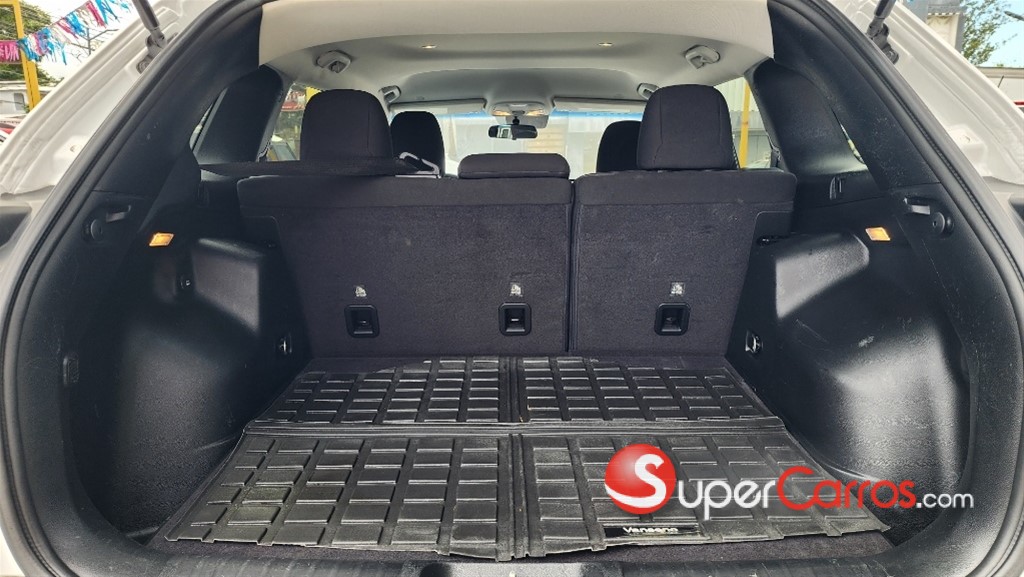 2020 Jeep Cherokee Latitude — foto 12 / 12
