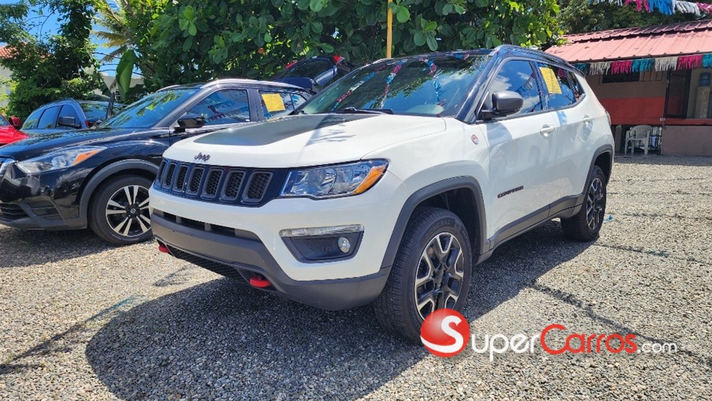 2020 Jeep Compass TrailHawk — foto 2 / 12