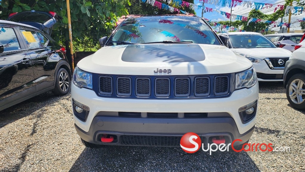 2020 Jeep Compass TrailHawk — foto 3 / 12
