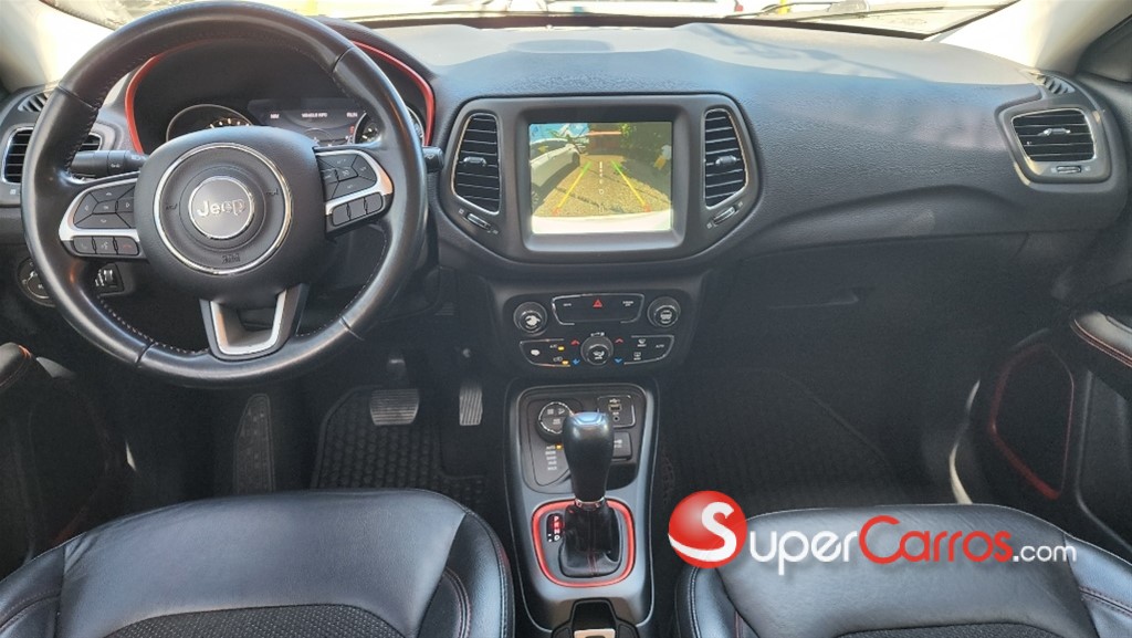 2020 Jeep Compass TrailHawk — foto 8 / 12