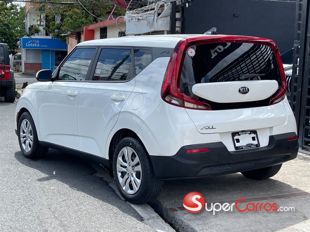 2020 Kia Soul LX — foto 8 / 11