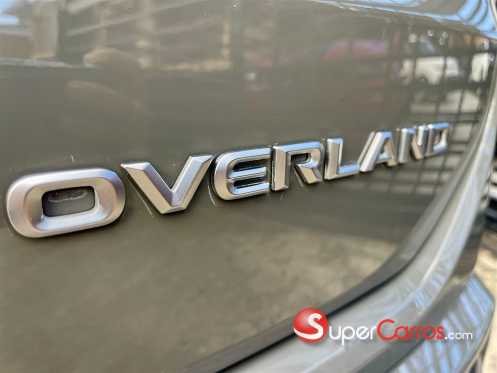 2024 Jeep Commander Overland — foto 12 / 12
