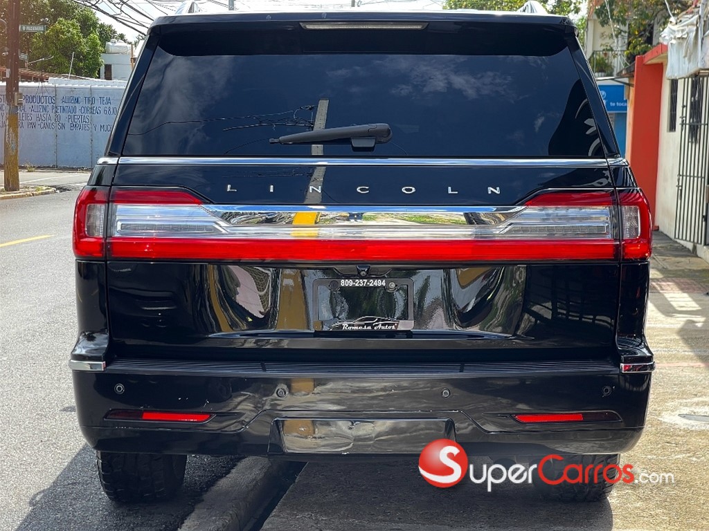 2021 Lincoln Navigator LONG — foto 4 / 12