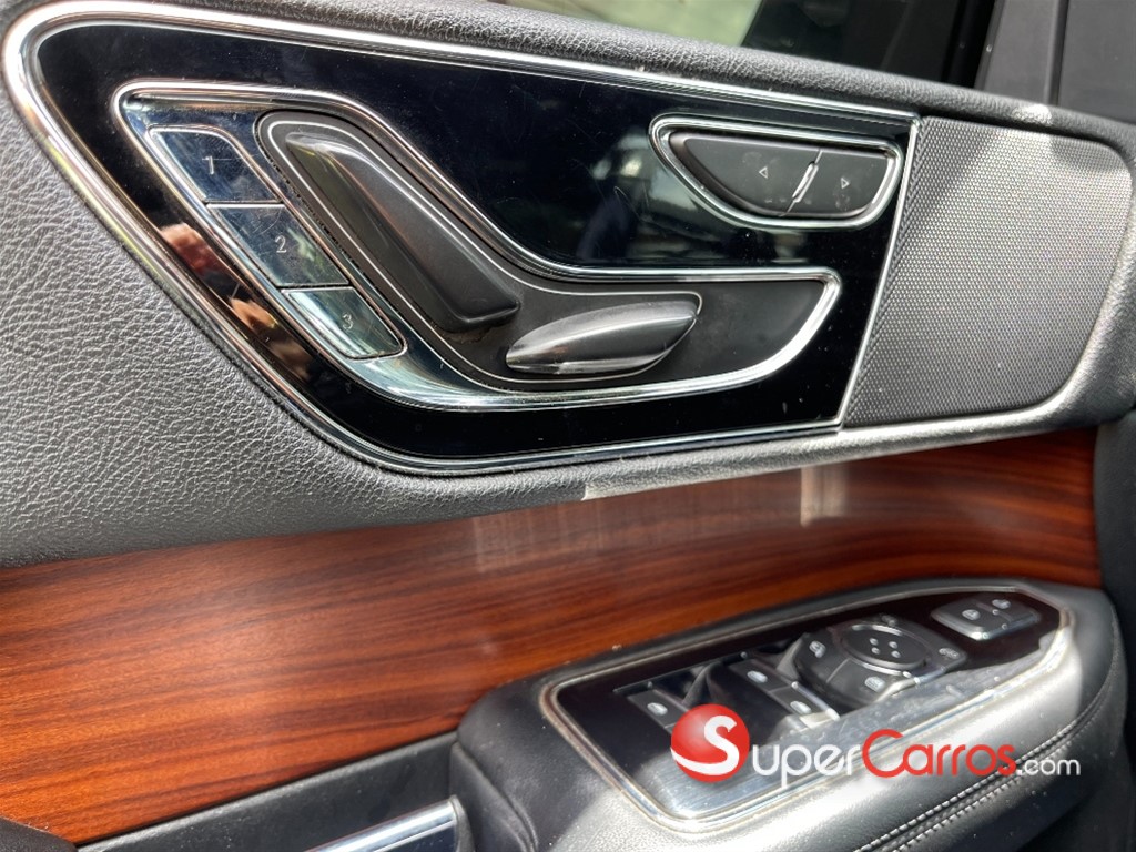 2021 Lincoln Navigator LONG — foto 7 / 12
