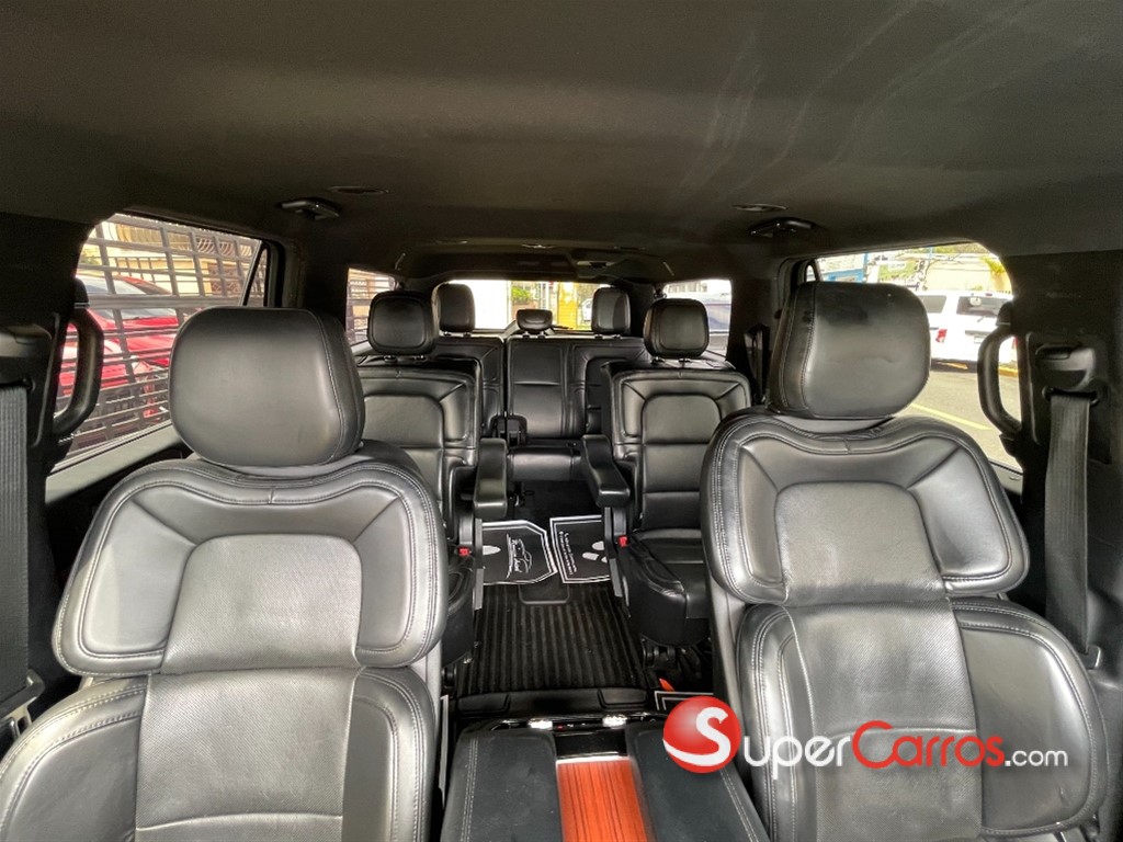 2021 Lincoln Navigator LONG — foto 8 / 12