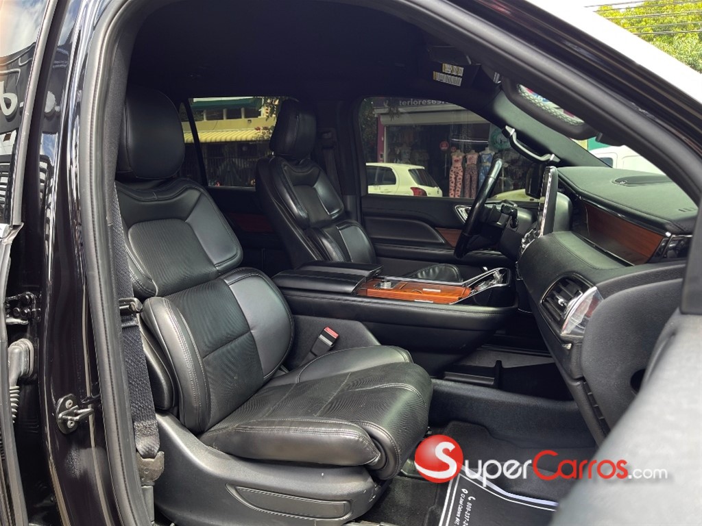 2021 Lincoln Navigator LONG — foto 10 / 12