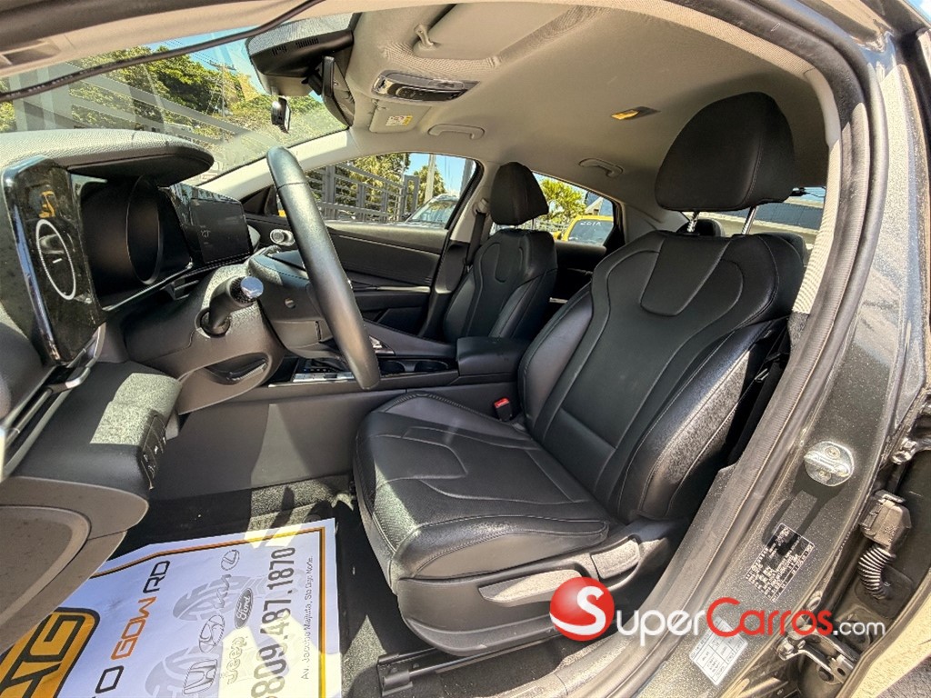 2021 Hyundai Avante LPI — foto 5 / 12