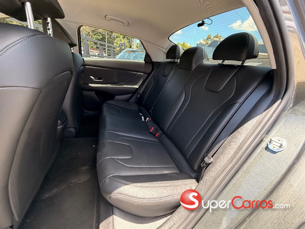 2021 Hyundai Avante LPI — foto 7 / 12