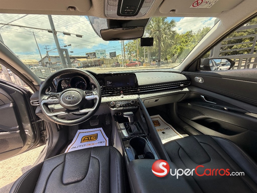 2021 Hyundai Avante LPI — foto 8 / 12