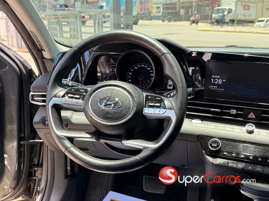 2021 Hyundai Avante LPI — foto 9 / 12