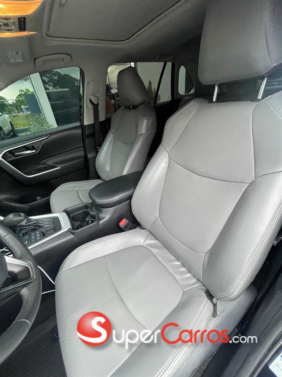 2021 Toyota RAV4 XLE — foto 9 / 11