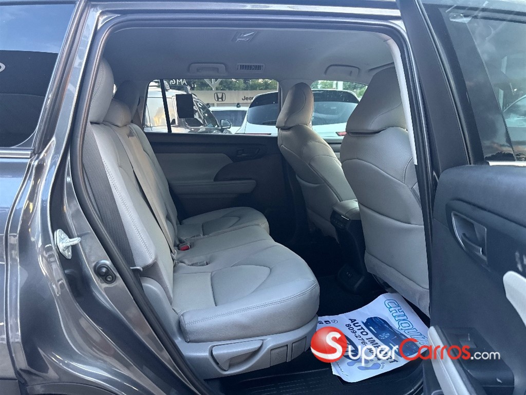 2021 Toyota Highlander — foto 7 / 12