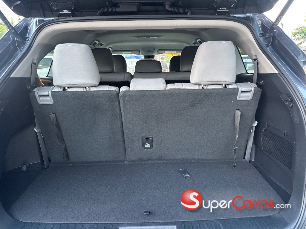 2021 Toyota Highlander — foto 10 / 12